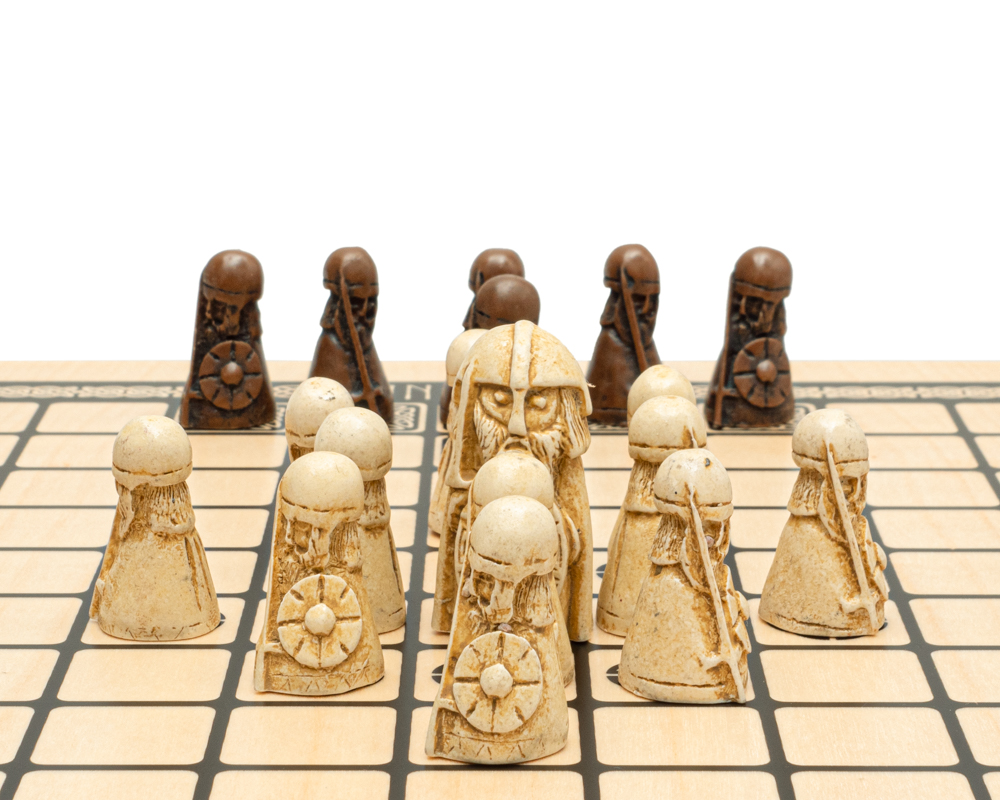 Hnefatafl Viking Game - The Regency Chess Co.